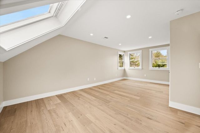 67 Whippoorwill Cir, Mashpee, MA 02649