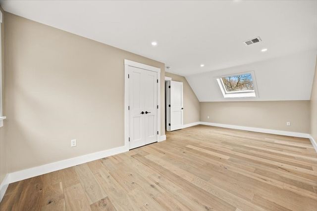 67 Whippoorwill Cir, Mashpee, MA 02649