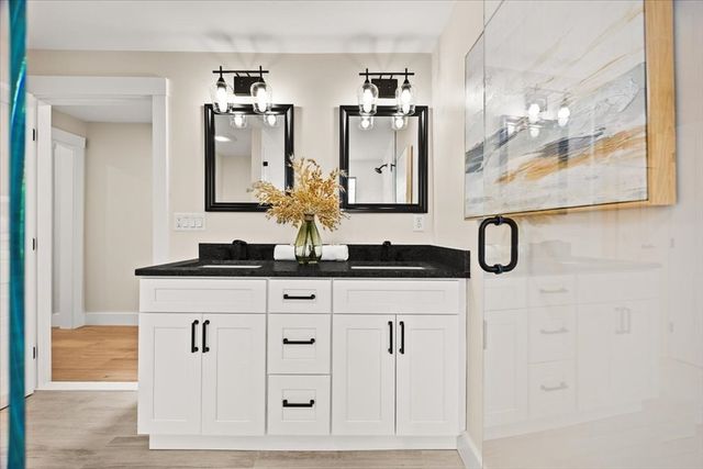 67 Whippoorwill Cir, Mashpee, MA 02649