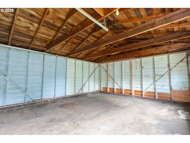 7004 Se WOODSTOCK Blvd, Portland, OR 97206