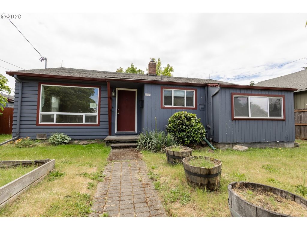 7004 Se WOODSTOCK Blvd, Portland, OR 97206