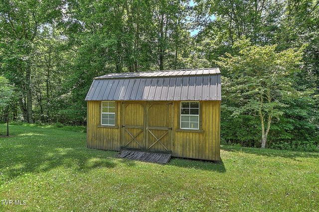 20591 Azen Road, Damascus, VA 24236