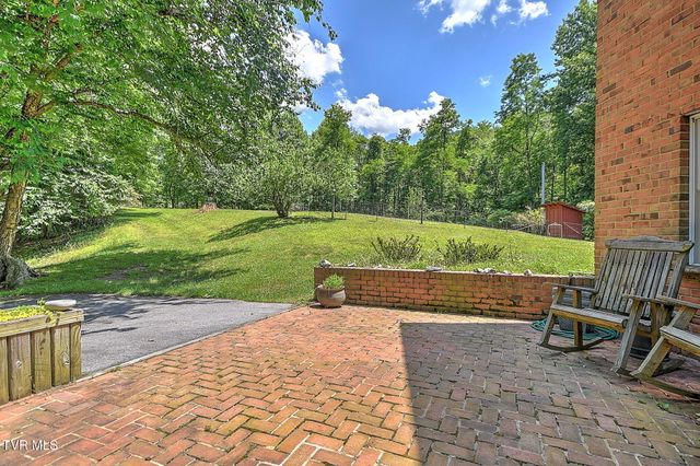 20591 Azen Road, Damascus, VA 24236