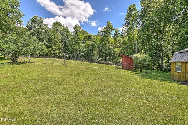 20591 Azen Road, Damascus, VA 24236