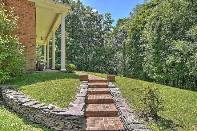 20591 Azen Road, Damascus, VA 24236