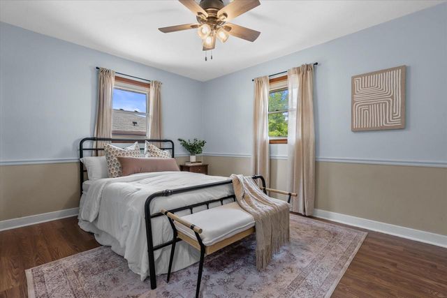 2722 E Denton AVENUE, Saint Francis, WI 53235