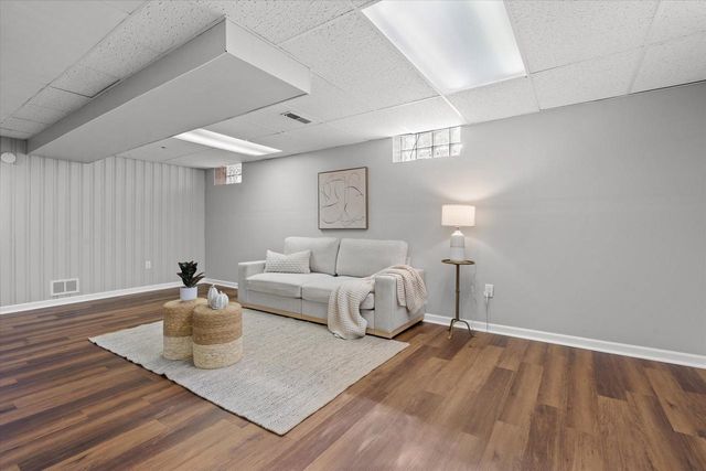 2722 E Denton AVENUE, Saint Francis, WI 53235
