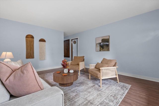 2722 E Denton AVENUE, Saint Francis, WI 53235