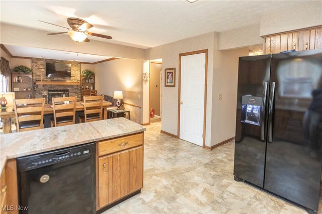 25148 Tara Lynn Drive, North Olmsted, OH 44070