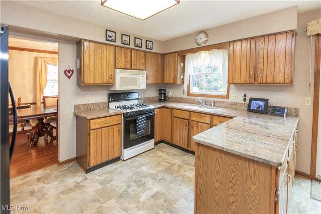 25148 Tara Lynn Drive, North Olmsted, OH 44070