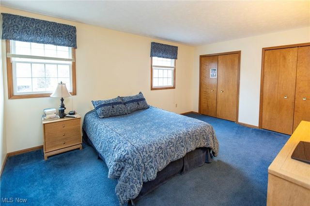 25148 Tara Lynn Drive, North Olmsted, OH 44070