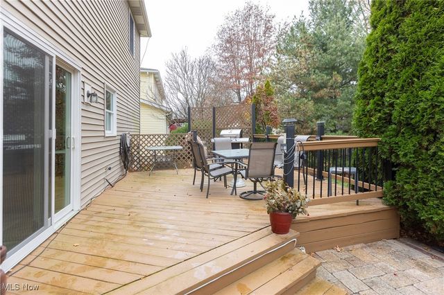 25148 Tara Lynn Drive, North Olmsted, OH 44070