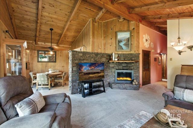 1155 E Victory Rd., Boise, ID 83706