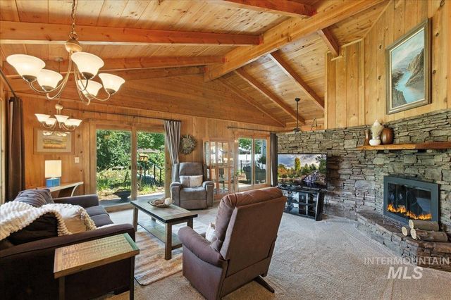 1155 E Victory Rd., Boise, ID 83706