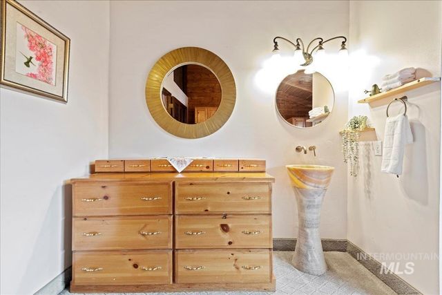 1155 E Victory Rd., Boise, ID 83706