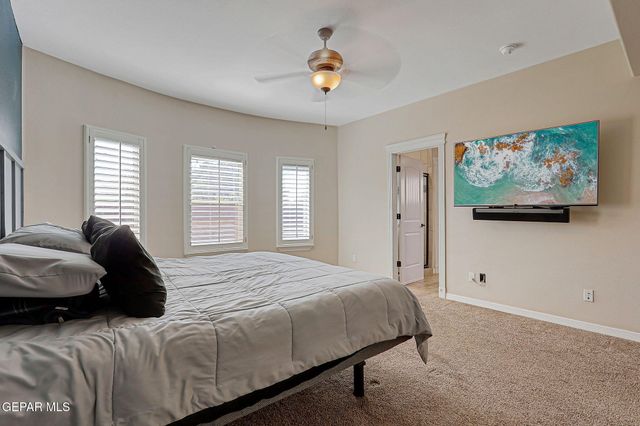 1012 MAXIMO Drive, El Paso, TX 79932