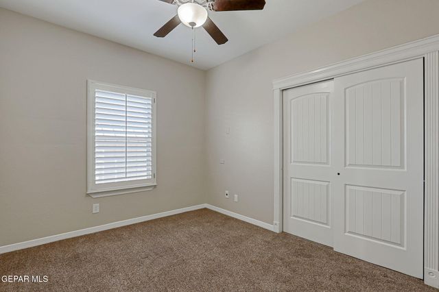 1012 MAXIMO Drive, El Paso, TX 79932