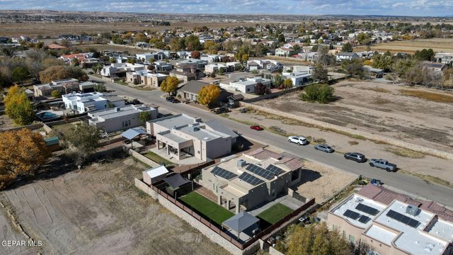 1012 MAXIMO Drive, El Paso, TX 79932