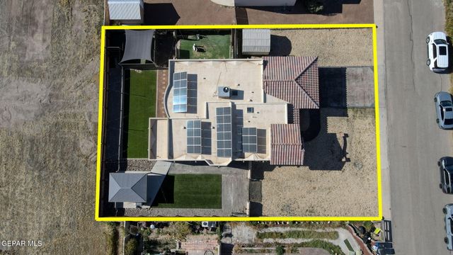 1012 MAXIMO Drive, El Paso, TX 79932