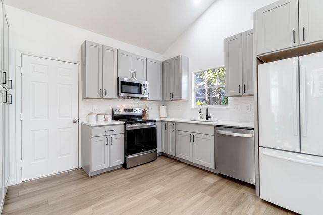 1324 Old Mill Lane, Mount Pleasant, SC 29464