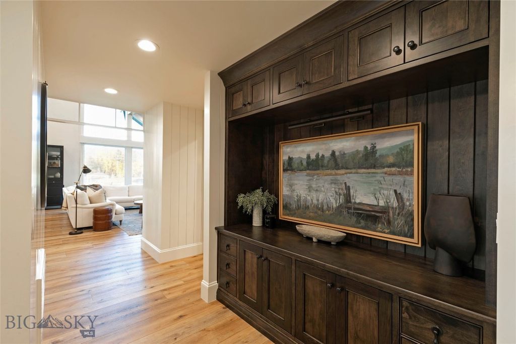 Address unavailable. photo 10