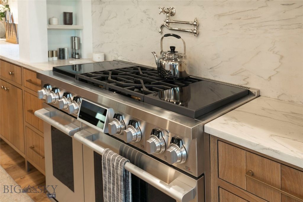 Address unavailable. photo 26