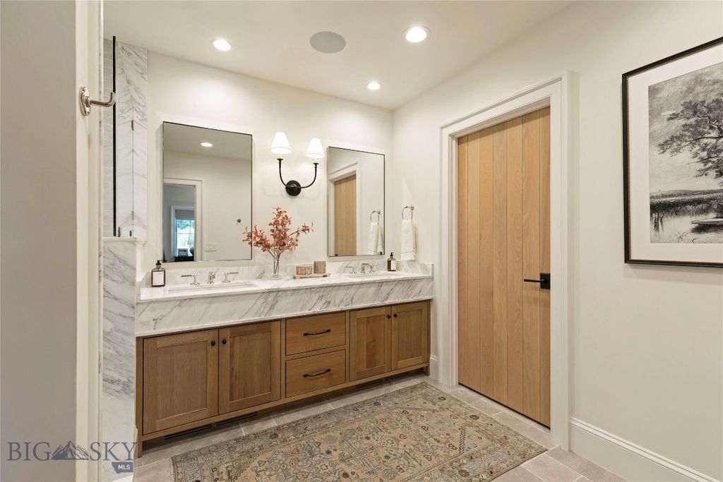 Address unavailable. photo 41