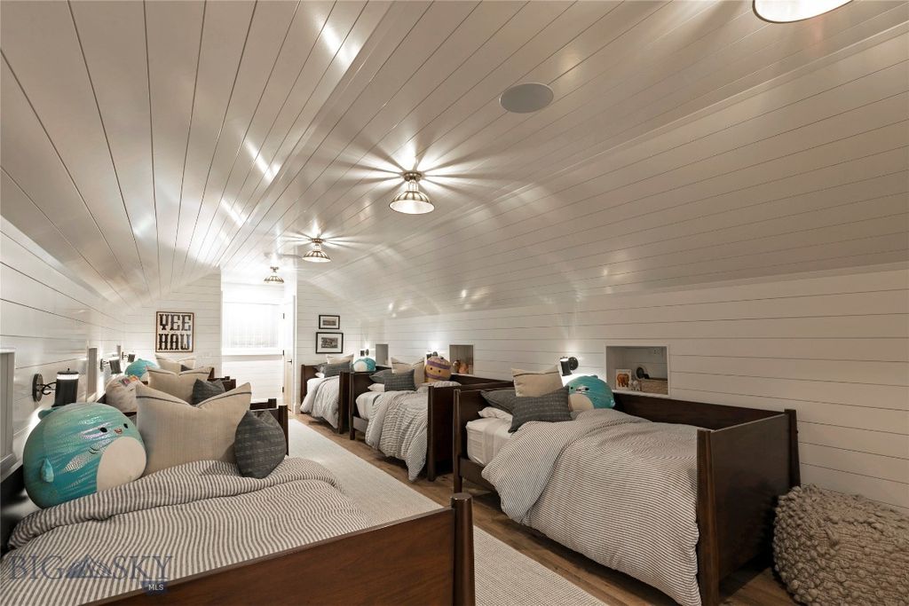 Address unavailable. photo 52