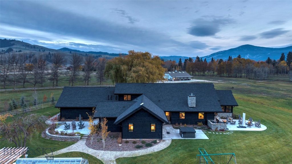 Address unavailable. photo 71