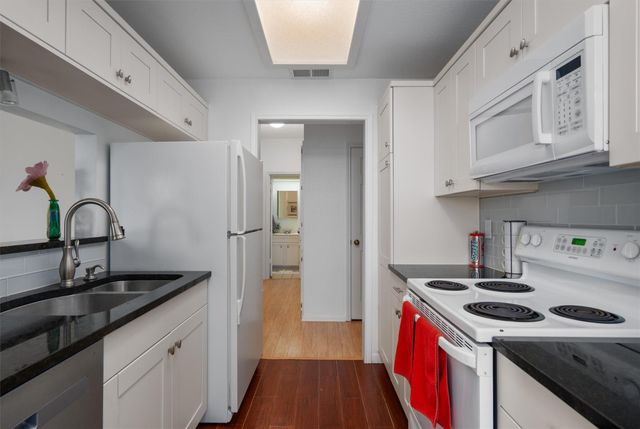 3840 Far West BLVD 206, Austin, TX 78731