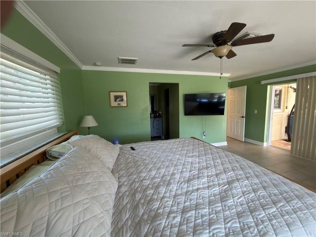 2204 SE 15th TER, Cape Coral, FL 33990