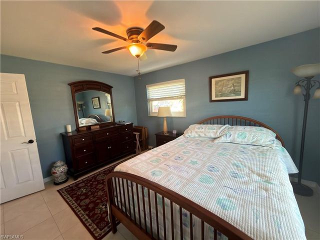 2204 SE 15th TER, Cape Coral, FL 33990