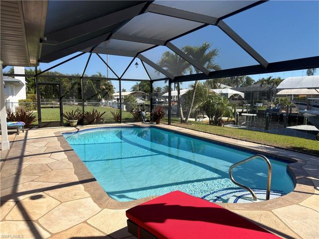 2204 SE 15th TER, Cape Coral, FL 33990