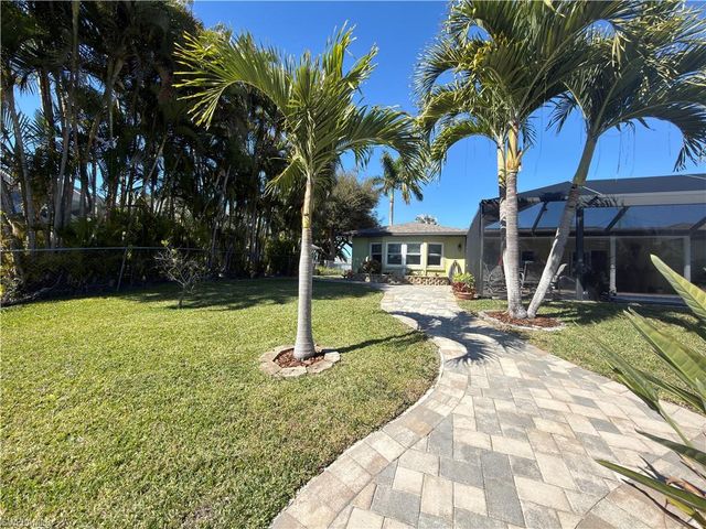 2204 SE 15th TER, Cape Coral, FL 33990