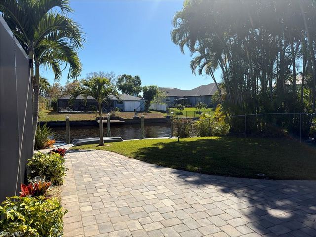2204 SE 15th TER, Cape Coral, FL 33990