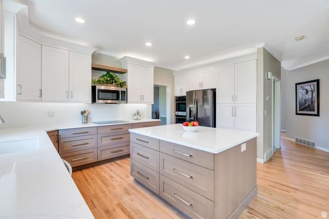 9842 S 3265 W, South Jordan, UT 84095