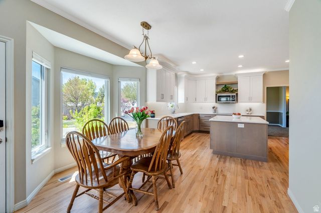 9842 S 3265 W, South Jordan, UT 84095