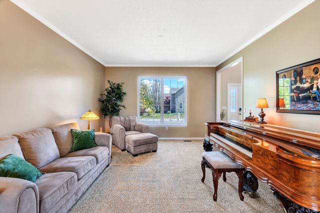 9842 S 3265 W, South Jordan, UT 84095