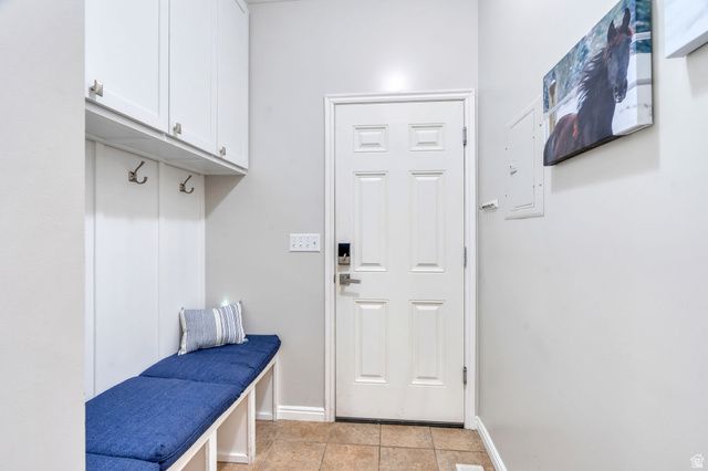 9842 S 3265 W, South Jordan, UT 84095