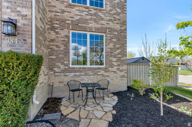 9842 S 3265 W, South Jordan, UT 84095