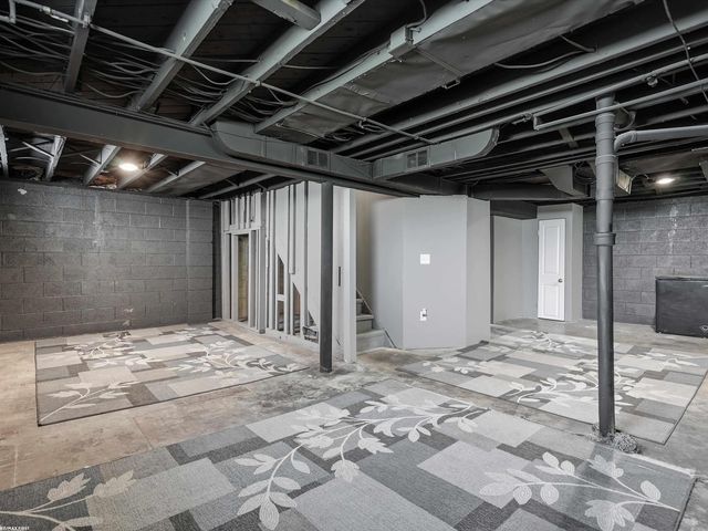 25750 Send Street, Roseville, MI 48066