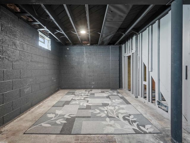 25750 Send Street, Roseville, MI 48066