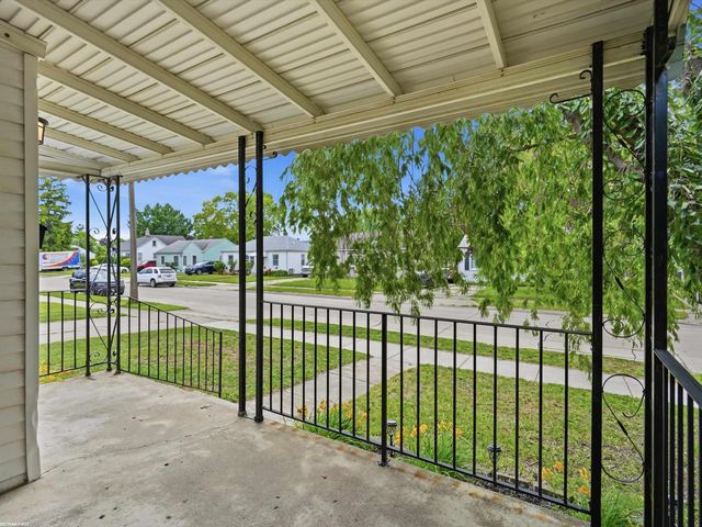 25750 Send Street, Roseville, MI 48066