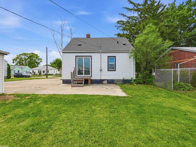25750 Send Street, Roseville, MI 48066