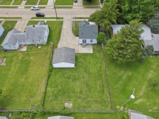 25750 Send Street, Roseville, MI 48066