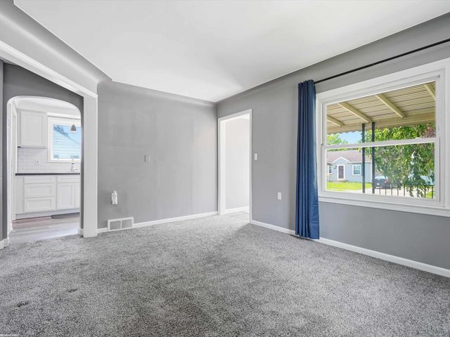 25750 Send Street, Roseville, MI 48066
