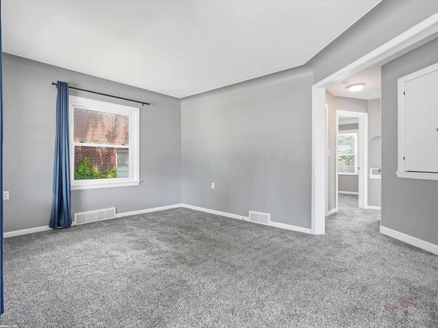 25750 Send Street, Roseville, MI 48066
