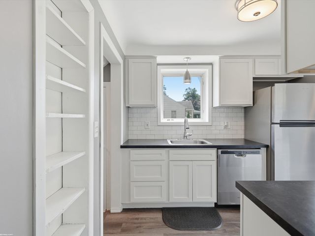 25750 Send Street, Roseville, MI 48066