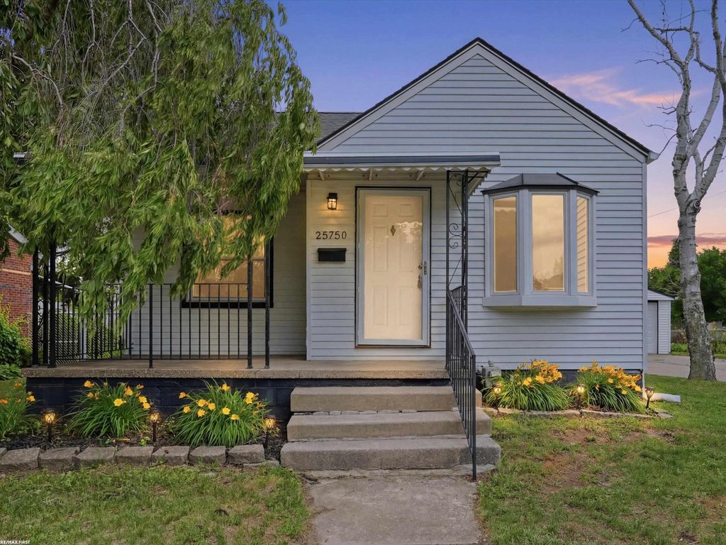25750 Send Street, Roseville, MI 48066