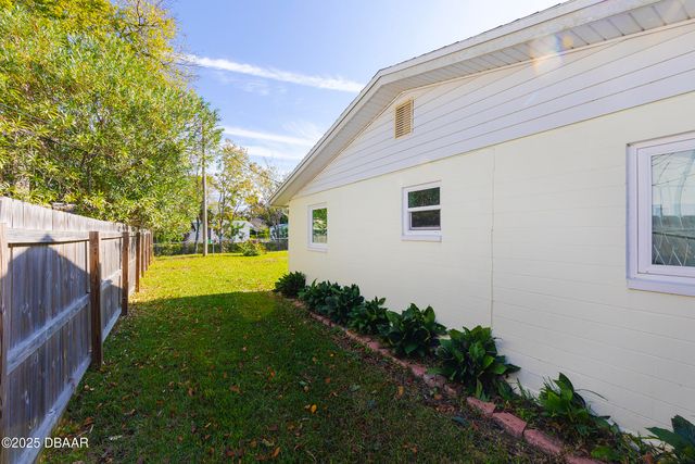 2347 Brian Avenue, South Daytona, FL 32119